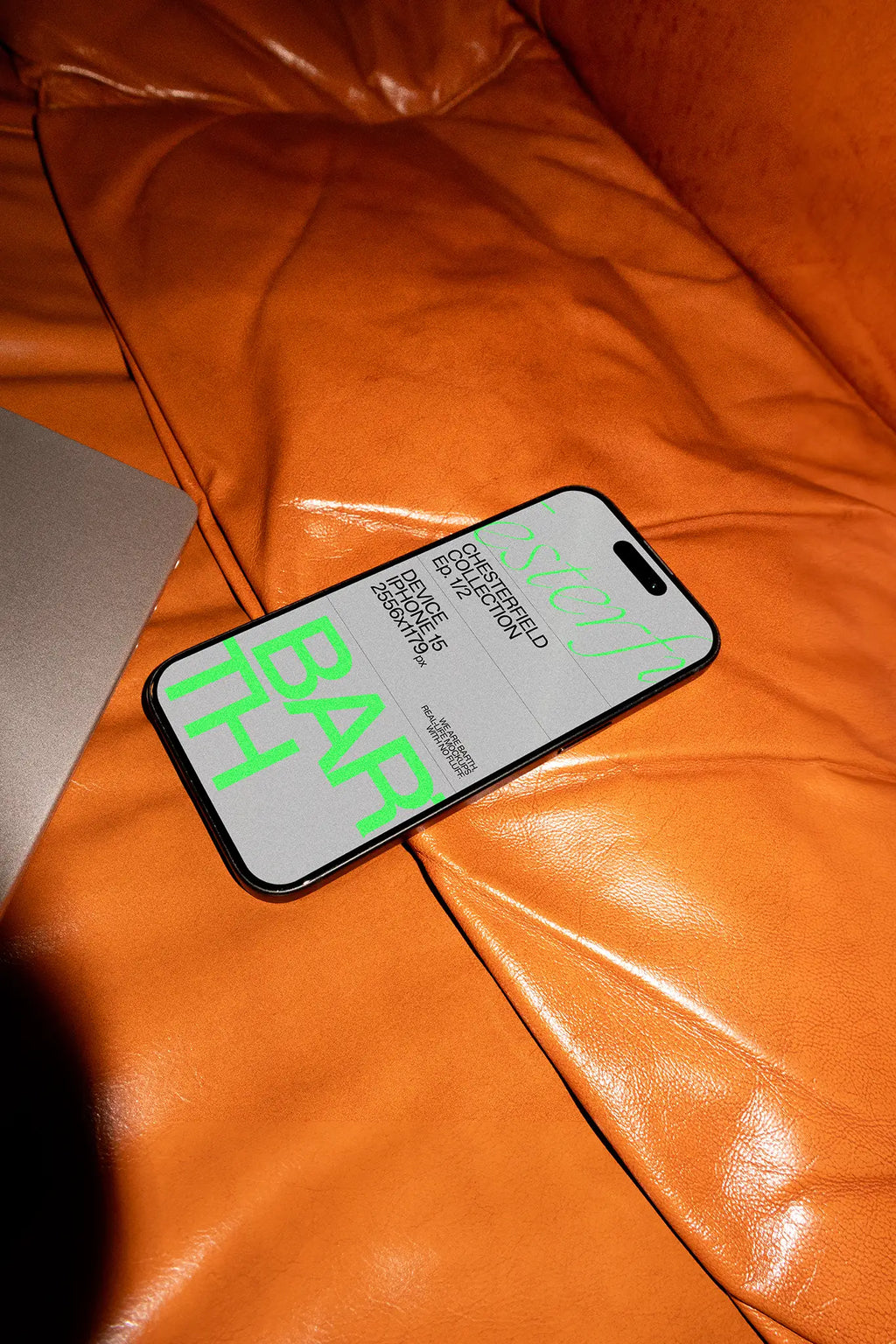 CHSTRFLD iPhone 03 Mockup