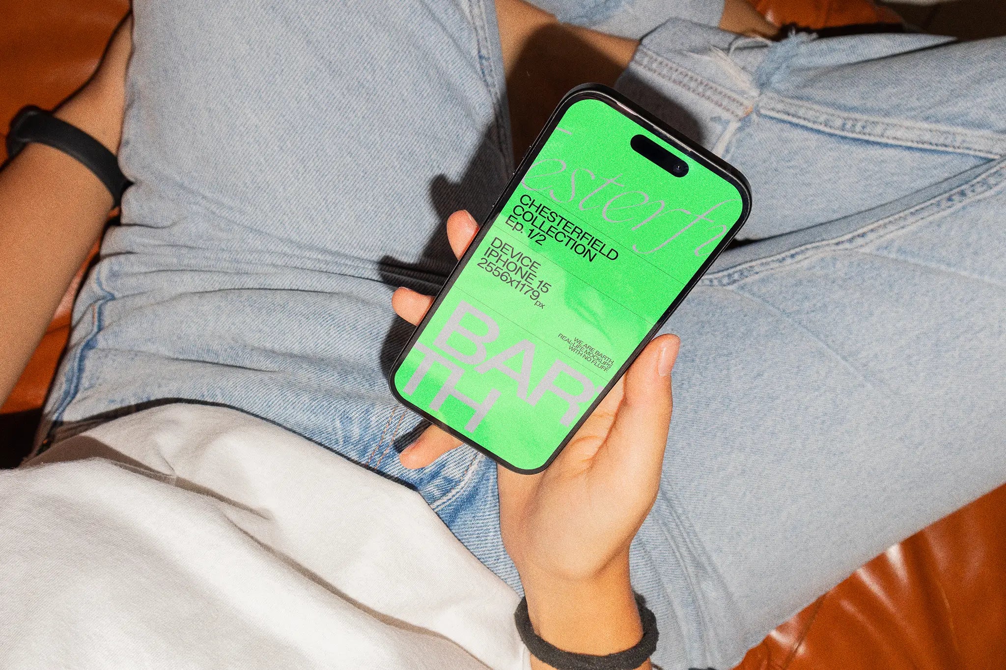 CHSTRFLD iPhone 04 Mockup
